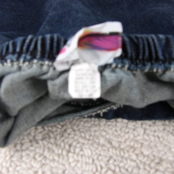 SEALED WITH A KISS - Girl's Jean Skirt, M(7-8) - Picture 4 of 5